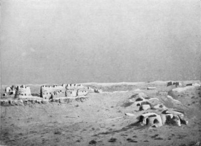 Double Wall and Circular Unroofed Structures, Zaidan. In the distance high sand accumulations above City. Double Wall and Circular Unroofed Structures, Zaidan. In the distance high sand accumulations above City.
