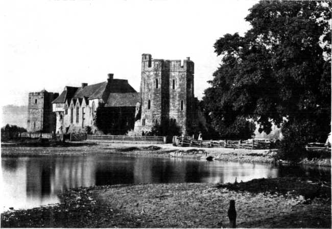 STOKESAY MANOR HOUSE, NEAR LUDLOW. STOKESAY MANOR HOUSE, NEAR LUDLOW.