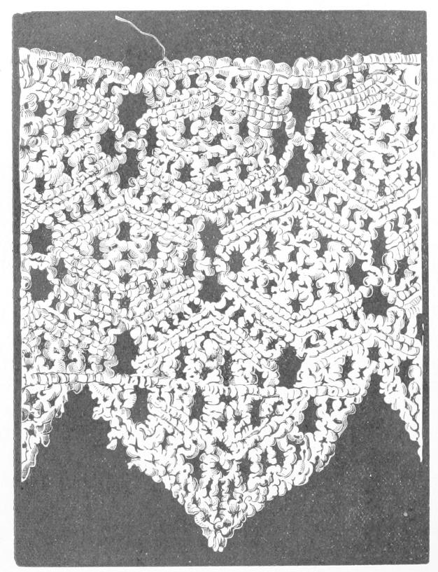 Lace of thick knotted threads Lace of thick knotted threads