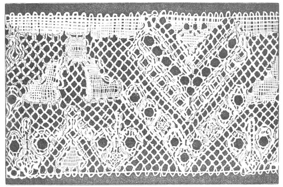 Lace made with thick thread Lace made with thick thread