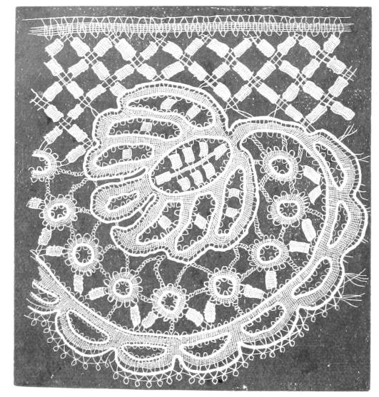 Lace with large voids Lace with large voids