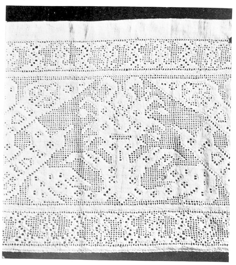 Lace on square net
