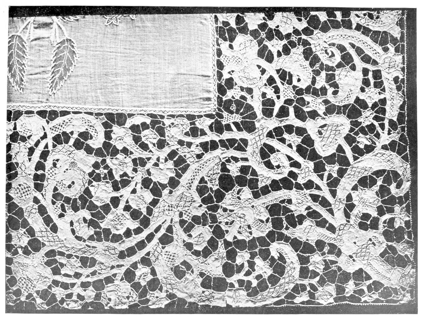 Lace with large polygonal spaces between     brides