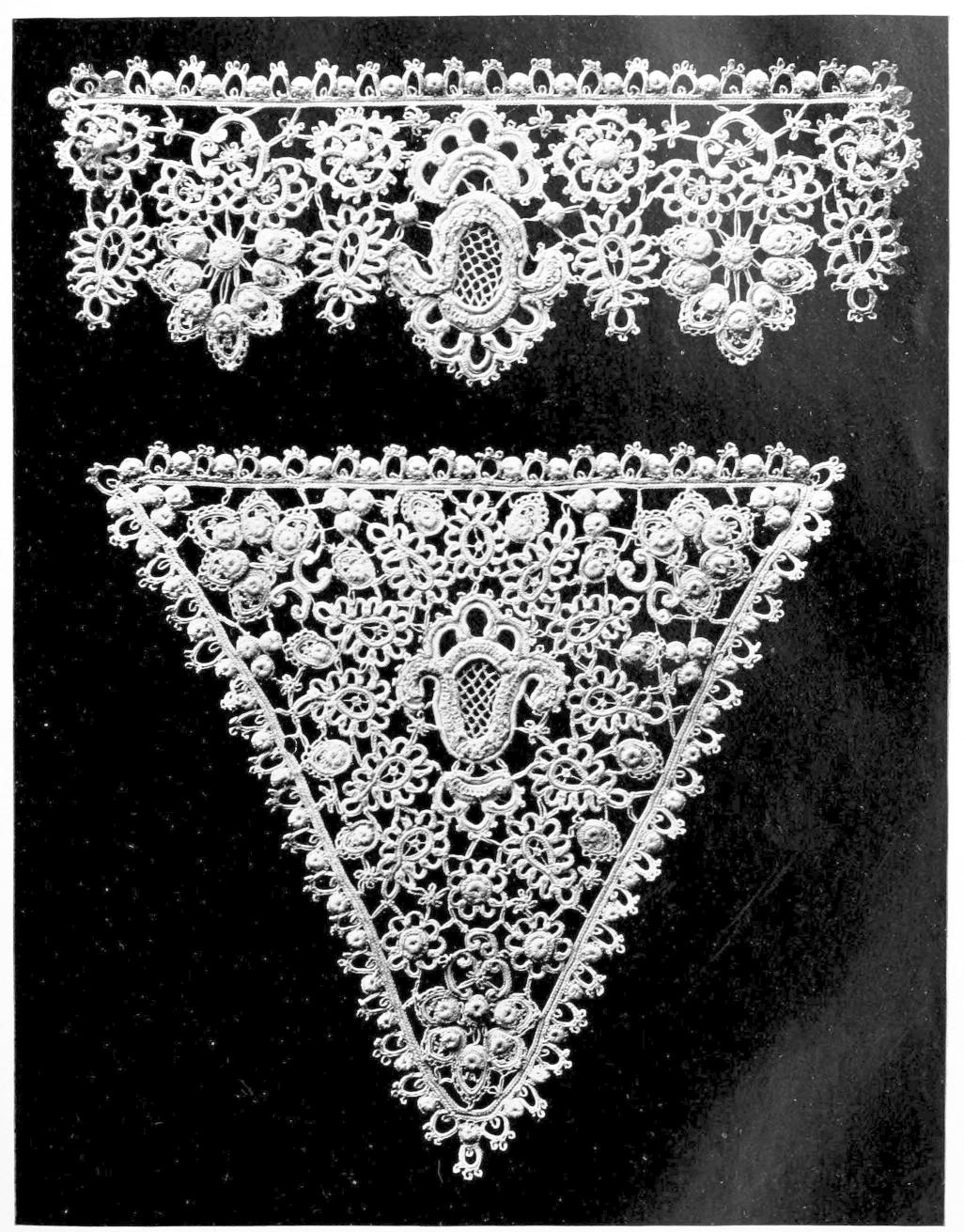 Lace strip and triangle in relief