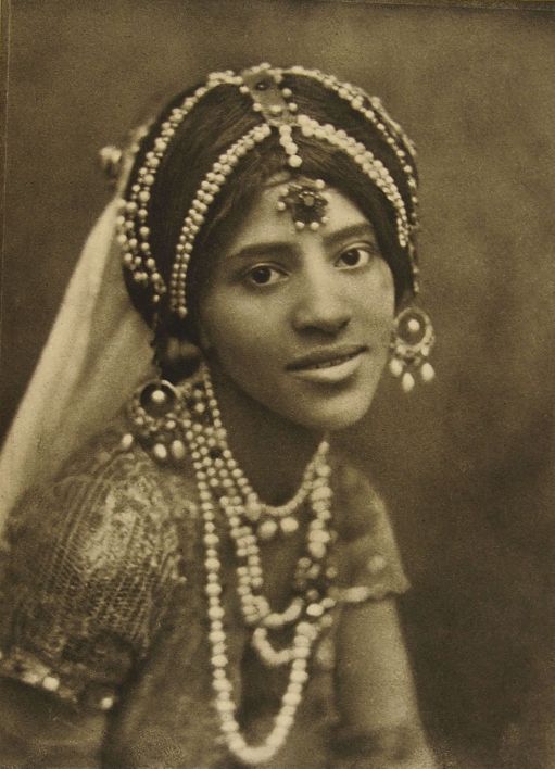 26. INDIA—Princess Monchsa