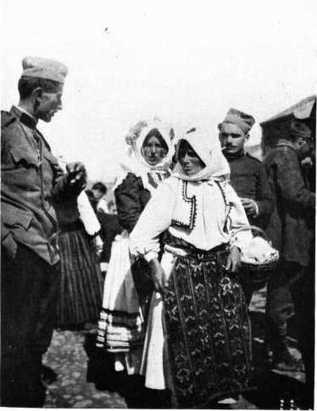 PEASANT WOMEN IN GALA COSTUME—NISH. PEASANT WOMEN IN GALA COSTUME—NISH.