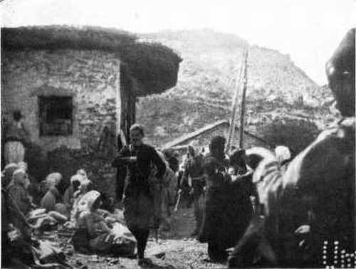 SCUTARI—BAZAAR AND OLD VENETIAN FORTRESS. SCUTARI—BAZAAR AND OLD VENETIAN FORTRESS.
