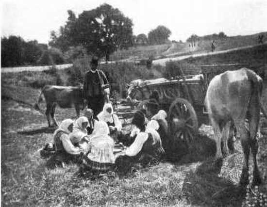 SERB FAMILY BY THE ROADSIDE. SERB FAMILY BY THE ROADSIDE.