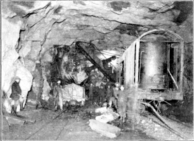 Air-Operated Steam Shovel Used in Tunnel Air-Operated Steam Shovel Used in Tunnel