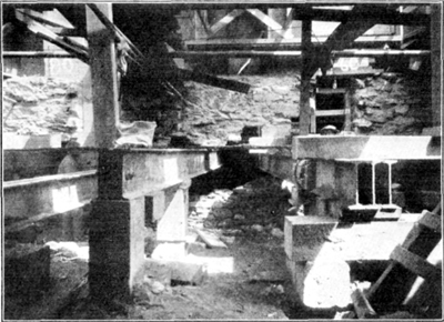 Underpinning Walls in Open-Cut Section Underpinning Walls in Open-Cut Section