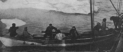 THE WHALE BOAT RETURNING TO THE SHIP FROM THE WALRUS HUNT THE WHALE BOAT RETURNING TO THE SHIP FROM THE WALRUS HUNT